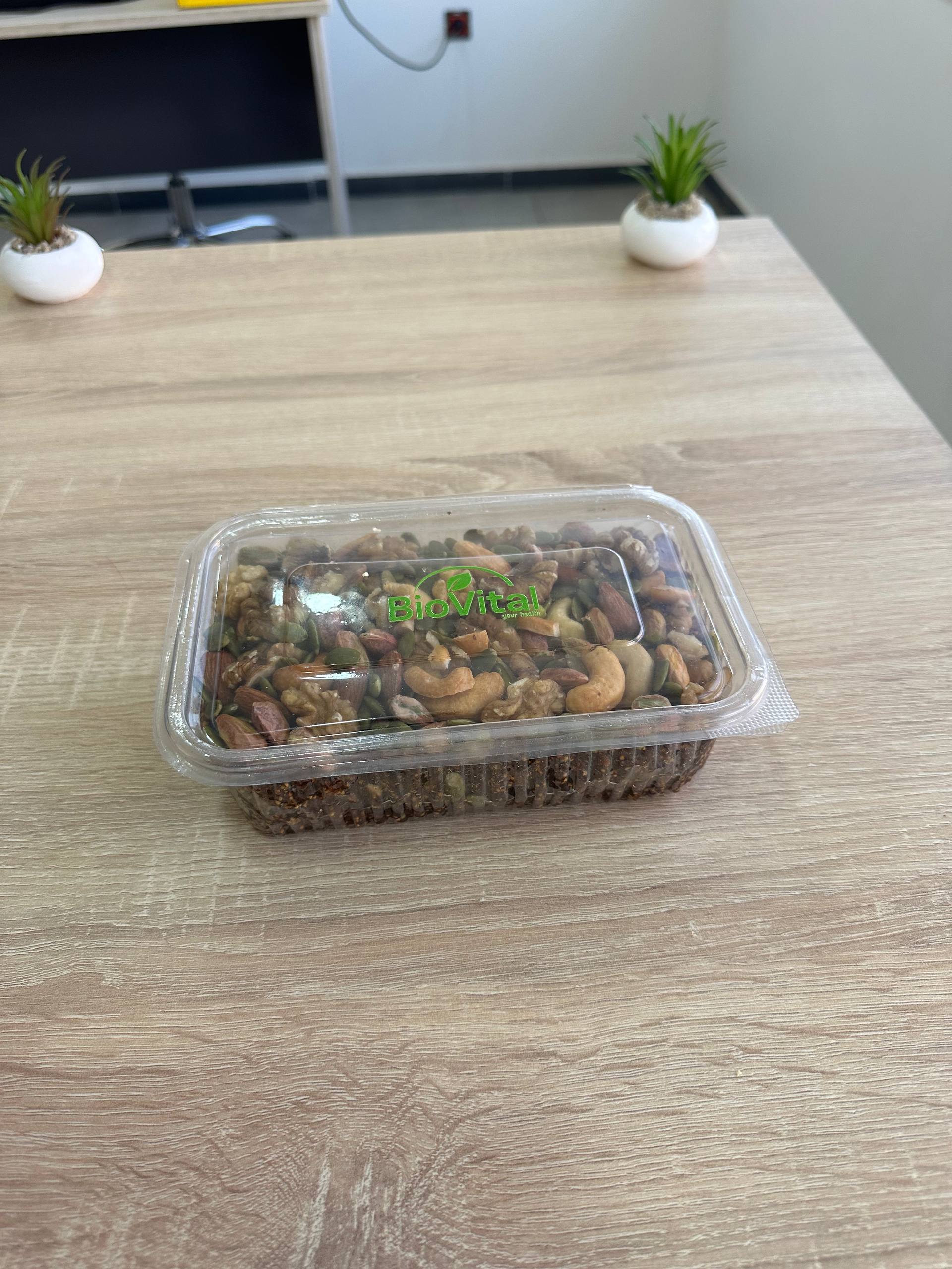 خليط التين وزيت الزيتون بالمكسرات